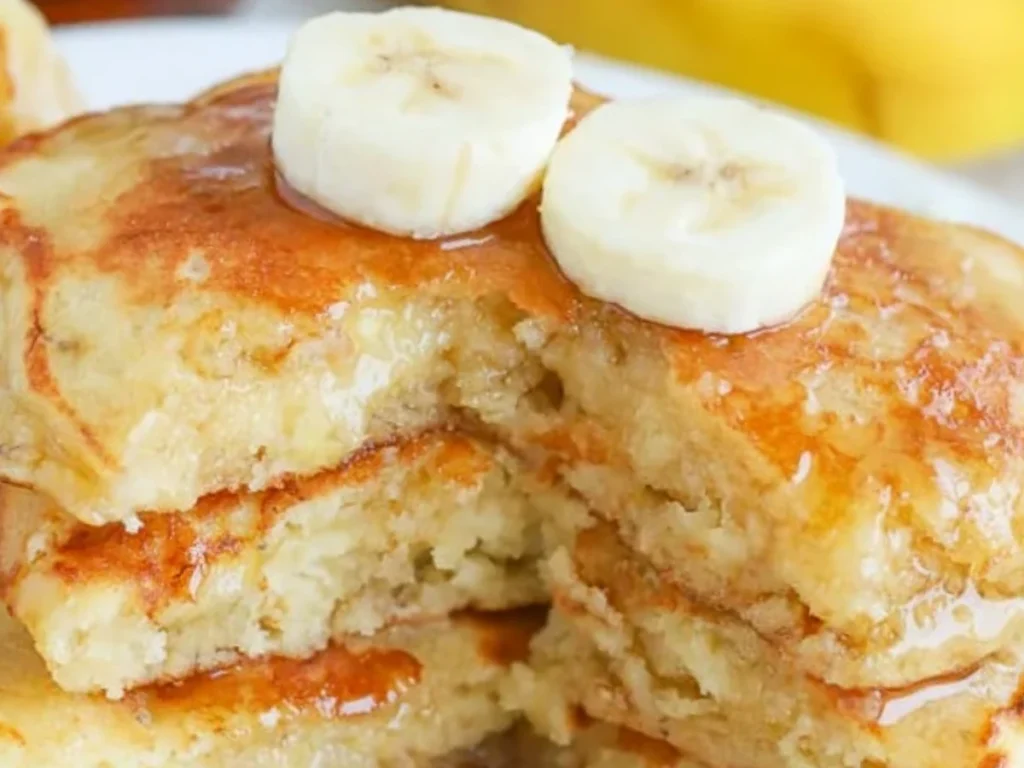 Brown Sugar Banana Pancakes - EVRYFOODIE